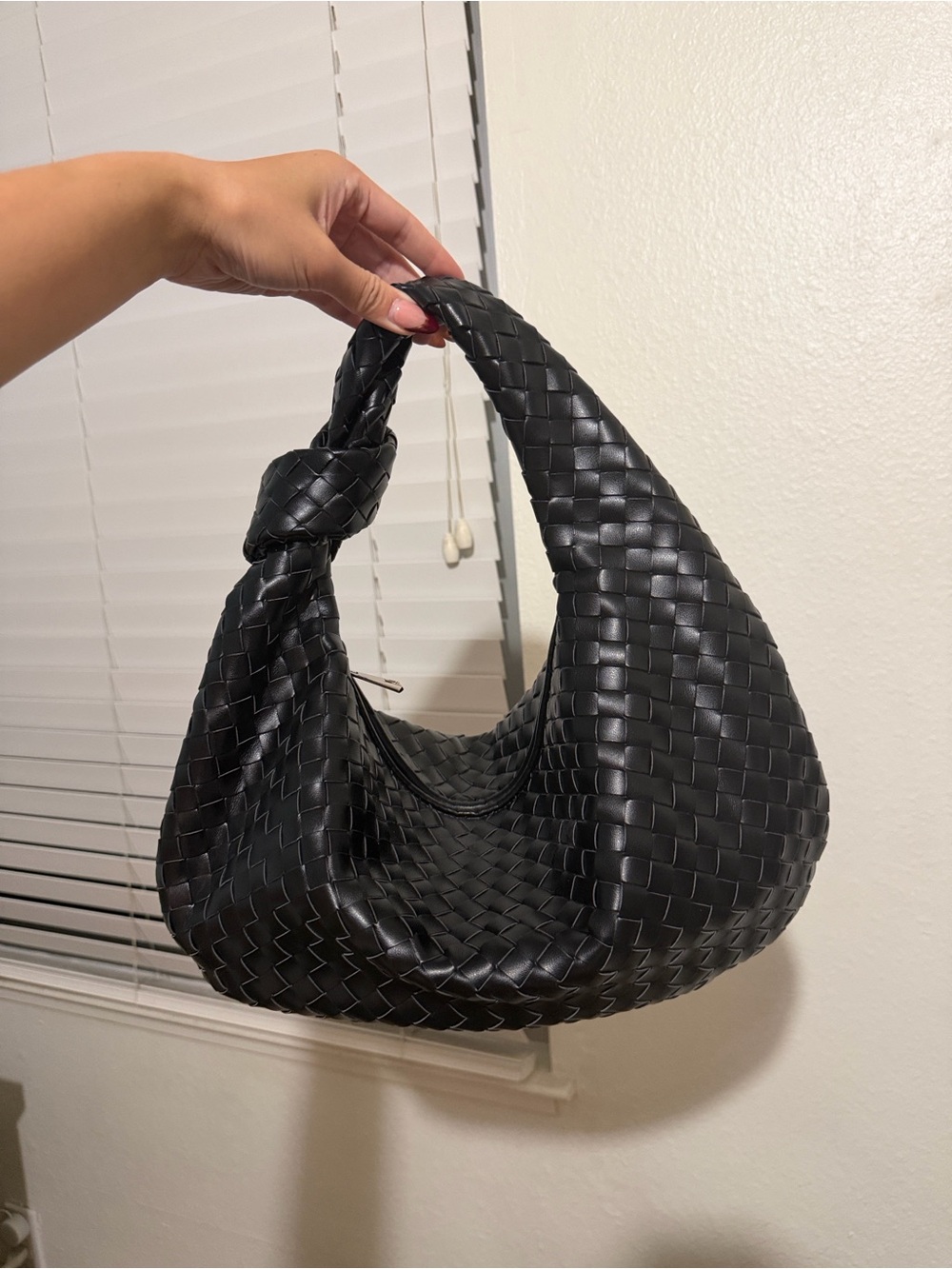 Woven Hobo Shoulder Bag - Black